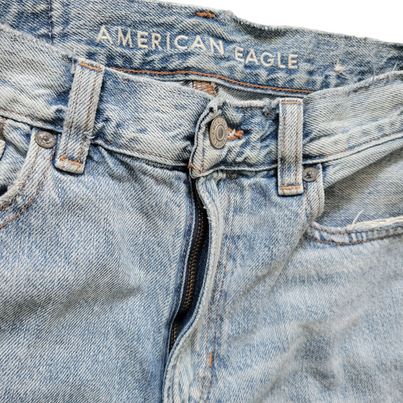American Eagle Mom Jeans Light Wash Destroyed High Rise Jeans Women Sz US 2 Reg - Picture 4 of 7